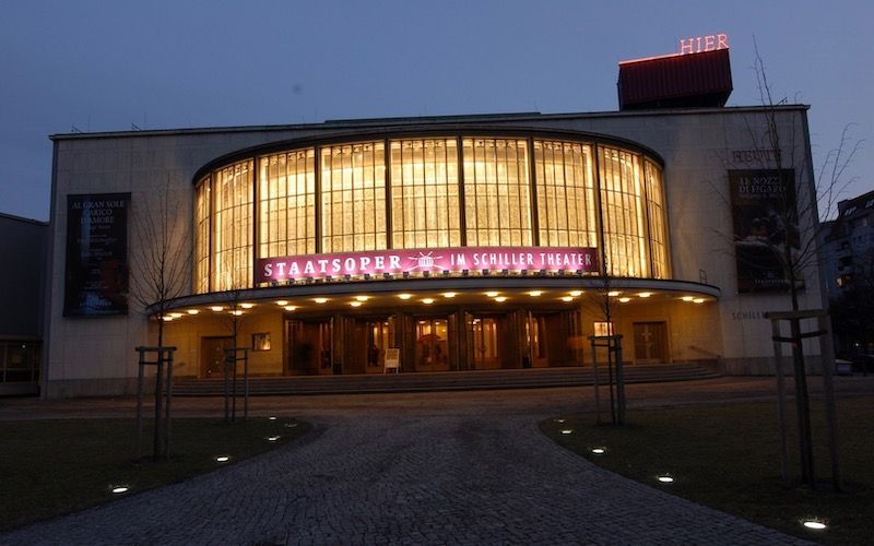 Schiller Theater :: Berlin :: Ausgeführte Leistungen: Rheinzink-Fassaden und Türen